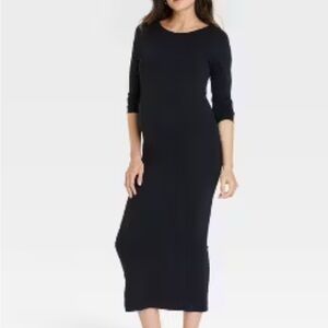 Ingrid & Isabel Black Sheath Dress with Crew Neck and Cuffed Sleeves